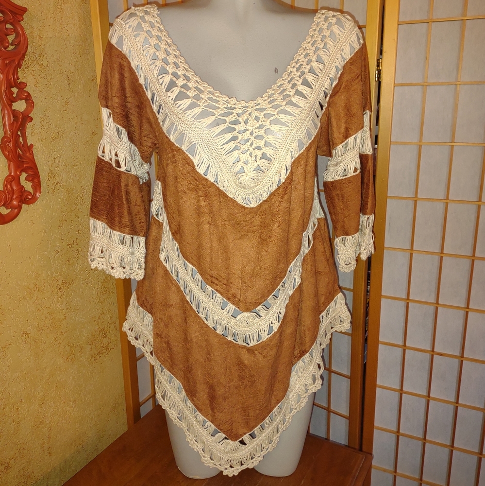 GeeGee faux suede top, NEW, medium